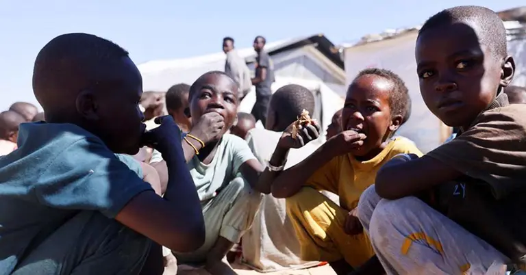 সুদানের ক্ষুধার্ত শিশুরা